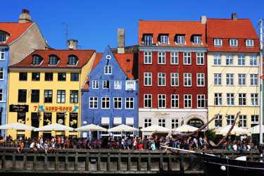 Trenes, autobuses, vuelos a Odense - Billetes baratos, precios y horarios