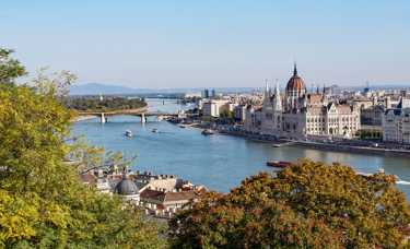 Trenes, autobuses, vuelos a Budapest - Billetes baratos, precios y horarios