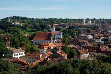 Trenes, autobuses, vuelos a Kaunas - Billetes baratos, precios y horarios